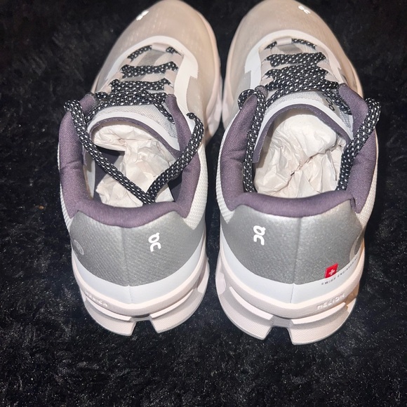 COPY - Cloud Monster Women’s Size 10.5 - Picture 3 of 10